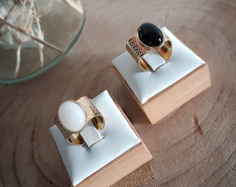 Gold-plated ring with natural stone - gold-plated fashion ring - gold ring with black stone - gold ring with white stone