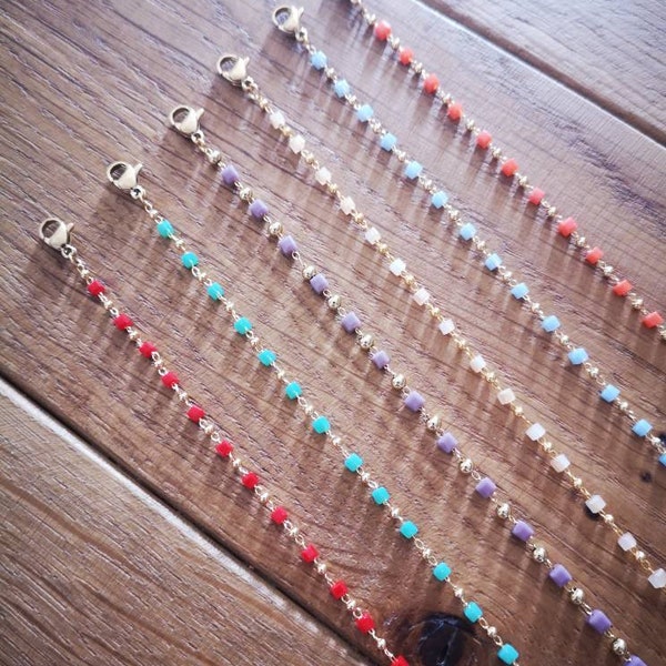 Bracelet de cheville or et perles de rocailles colorées