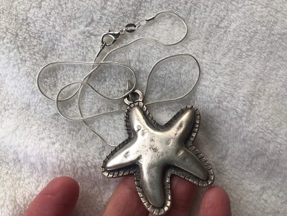 Silver starfish pendant necklace of pewter - image 4