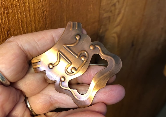 copper comedy mask brooch - image 3