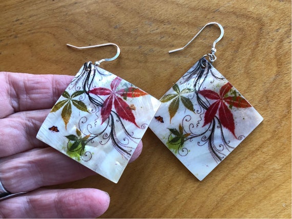 Mother of pearl square earrings - image 2