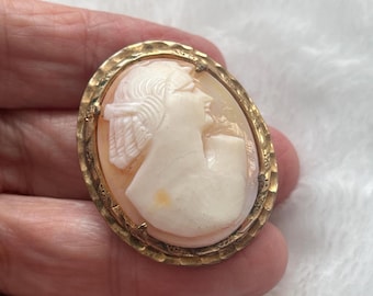 victorian framed cameo brooch