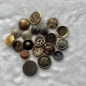 Old metal button mix