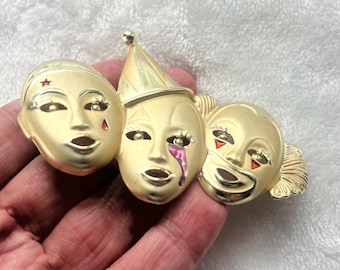 Goldtone clown brooch