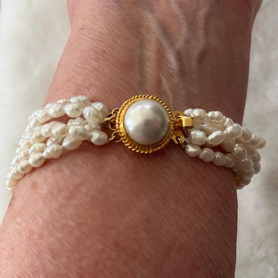 fresh water pearl bracelet View 2