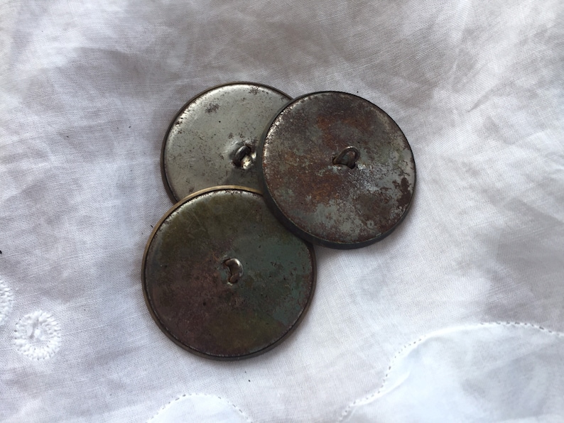 brass Egyptian picture buttons