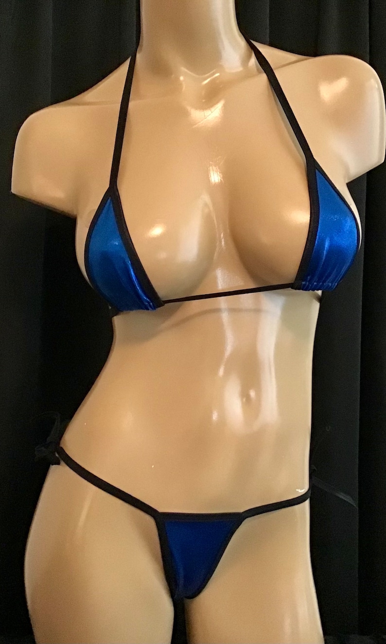 Exotiques dancewear strip-teaseuse bikini string web modèle séance photo Las Vegas pool party bleu royal métallisé image 1