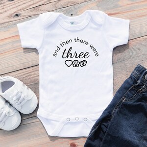 Custom Baby Announcement Bodysuit Single Mom, Single Dad New Baby, Baby Bodysuit Single Parent, Dog Parent New Baby, Dog Sibling Bodysuit
