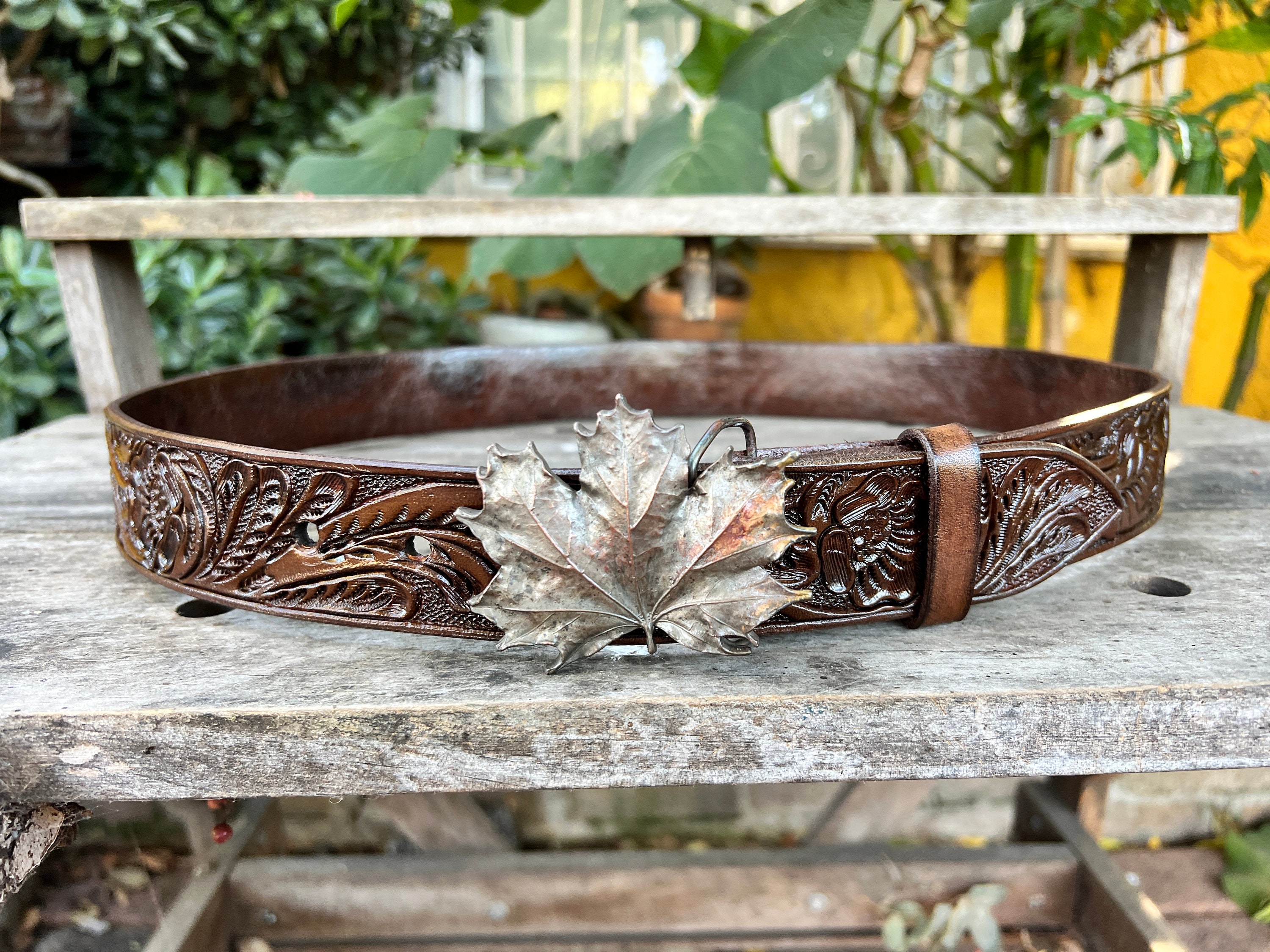 Hand-tooled Leather Belt With Buckle Vintage 1974 display picture 3