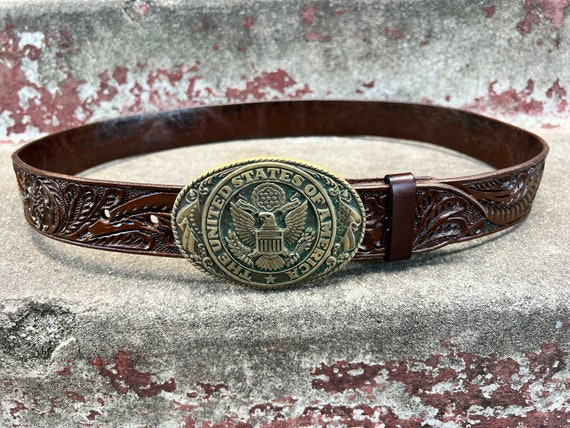 Vintage Brown Genuine Leather Belt Size 32 Made In USA Brass Buckle Distressed Full Grain Genuine Buffalo 1 1/2 main image 3