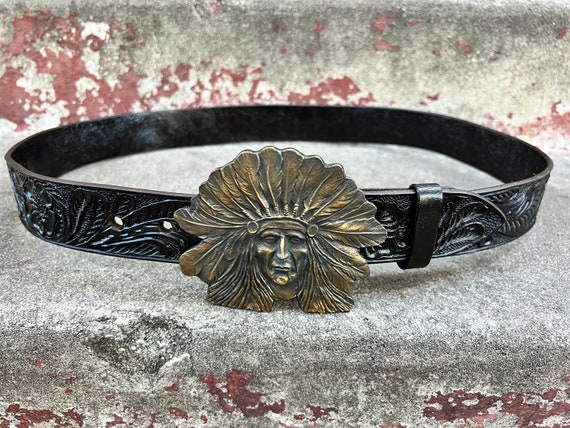 Hand-tooled Leather Belt With Buckle Vintage 1970 display picture 1