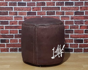 Couple of 2 Leather Poufs natural brown tan