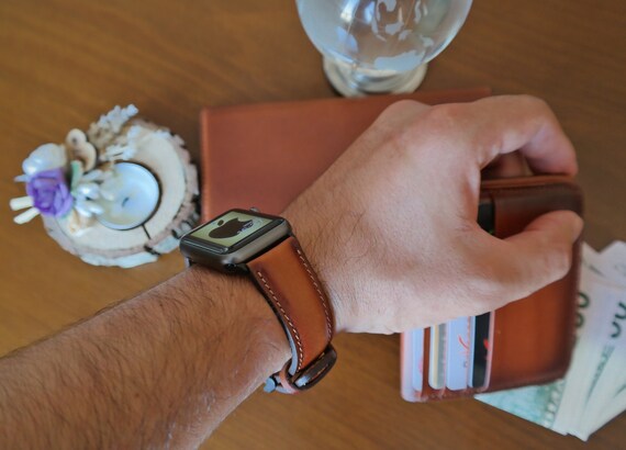 40mm apple watch on man