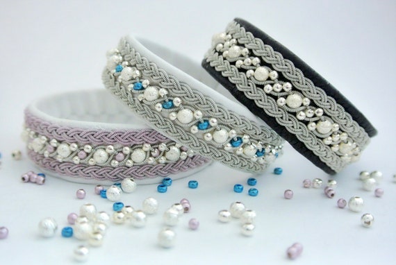 Beaded leather bracelet for women, Sami Bracelet, Blue beaded bracelet, White leather cuff, Black braided leather bracelet with silver beads