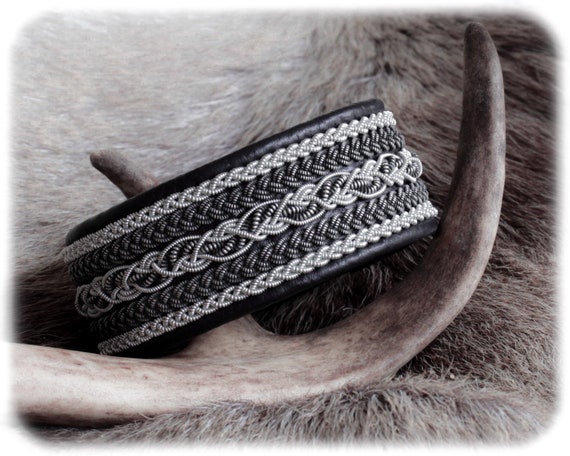 Black braided leather bracelet for men,  Sami Lapland bracelet, Patina jewelry, Pewter bracelet, Leather bracelet for women, Couples gift