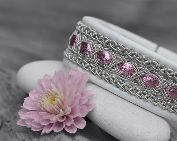White and pink leather bracelet, Sámi Lapland bracelet, Cute jewelry for girlfriend, Viking braided bracelet for women, Celtic leather cuff
