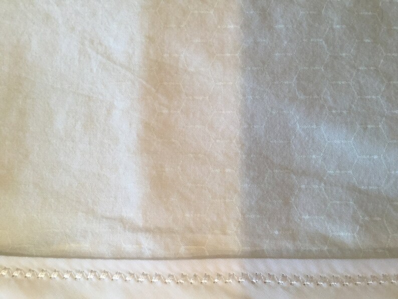 White Honeycomb Boomerang Pillowcase