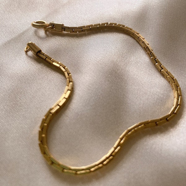 Vintage 1990s gold plated dainty bracelet