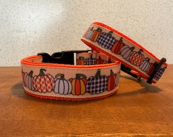Collier, laisse ou ensemble pour chien citrouilles imprimés... également disponible en GROS