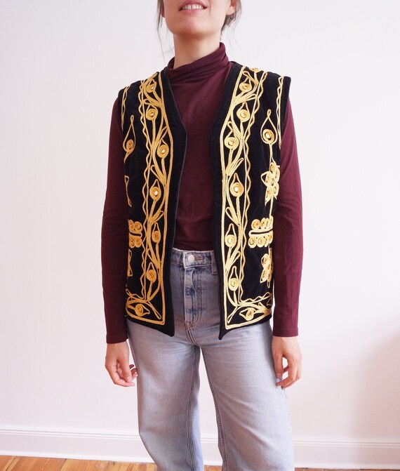 Embroidered vintage 70s velvet waistcoat from Paki