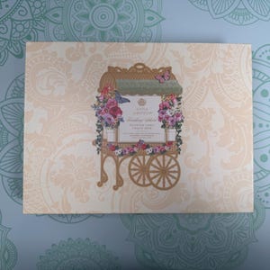Anna Griffin Blumenwagen 3D-Staffelei Die-Set mit Finishing Schulklassen Code und Zubehör
