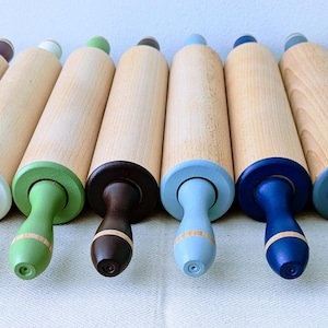 Rolling Pin with Rotating Handles