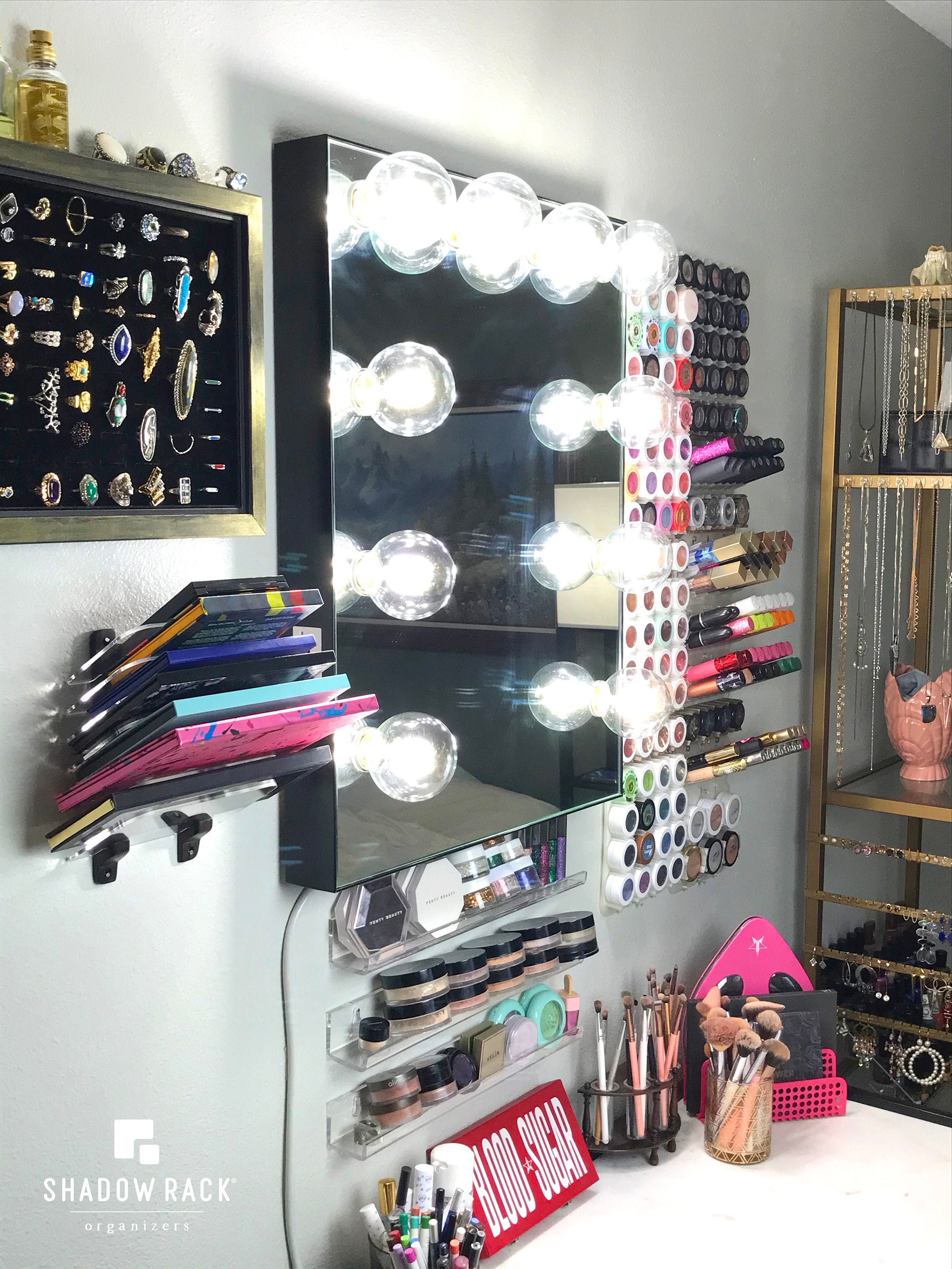 The Best Ways to Organize Your Makeup Palettes