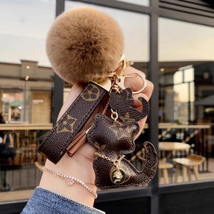 Louis Vuitton レザーキーホルダー Louis vuitton lanyard - Etsy 日本