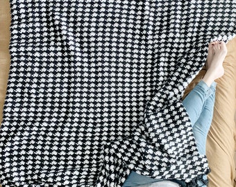 Patrón de crochet para manta Tobyn: Manta moderna en blanco y negro (patrón PDF)