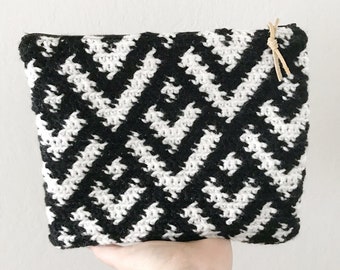Tapestry Crochet Pouch – Landry Zippered (PDF Pattern Design