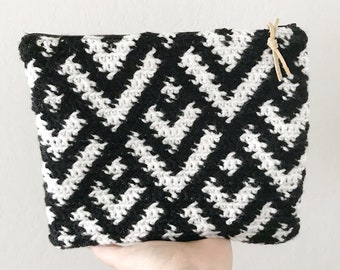 Crochet Pattern- The Landry Pouch, tapestry crochet pattern, crochet pouch pattern, zippered pouch pattern, tapestry crochet pouch