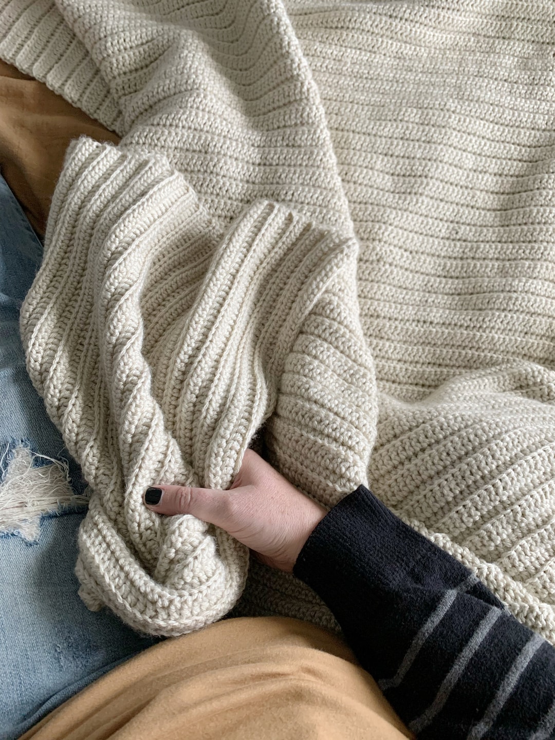 Easiest Crochet Blanket Pattern, Modern Crochet Blanket, Beginner Friendly Pattern, the Maverick Blanket Crochet Pattern