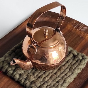 Théière en cuivre martelé vintage | Bouilloire rustique | Théière décorative | Cuivre de l'Ancien Monde