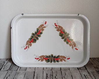 Bandeja vintage de esmalte blanco: decoración rústica para cocina de granja