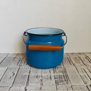 Vintage Blue Enamel Milk Can: Rustic Kitchen Storage, 1.5L