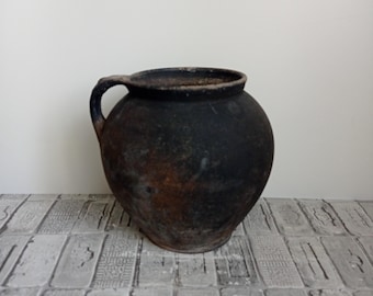 Pot vintage en argile noire : vase rustique Wabi Sabi