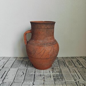Jarrón de terracota vintage: maceta rústica de barro, decoración wabi sabi
