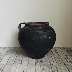 Vintage Black Clay Pot: Rustic Wabi Sabi Vase, 1940s Decor