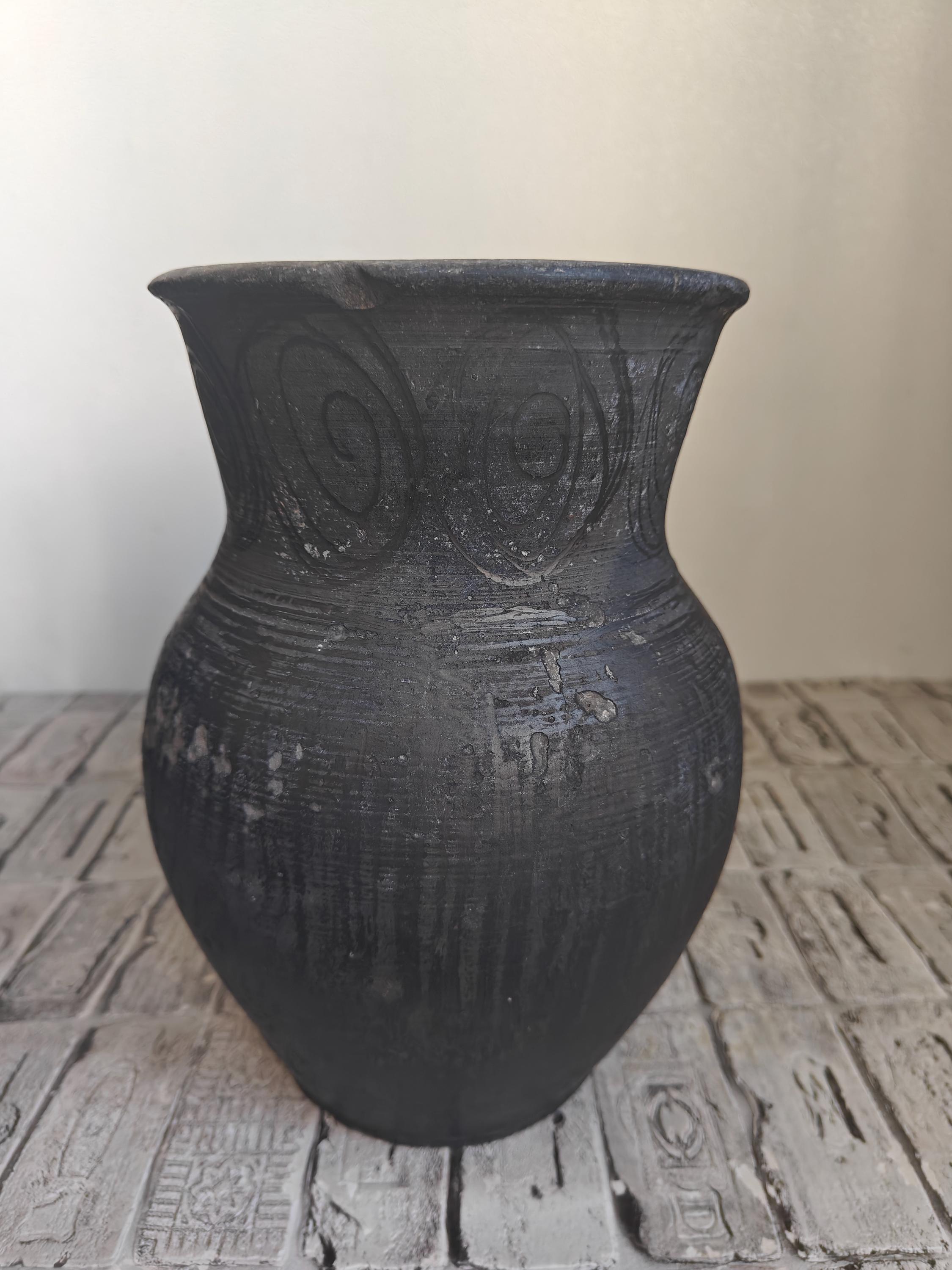 ヴィンテージ黒粘土花瓶：素朴な侘び寂び陶器 - Etsy 日本