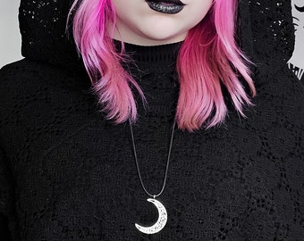 Witchy Moon Necklace - Pagan Vibes and Gothic Charm for a Mystical Touch