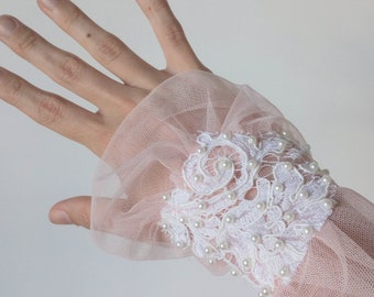 One of a kind romantic wrist wrap, Renfaire fairy accessory, Pink victorian cuff, Shabby chic jewelry , Fairycore upcycling lace bracelet