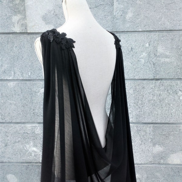 Black wedding cape veil in chiffon, Ethereal gothic wedding cloak, Dark vampire cape for shoulder, Black bridal cape, Black fantasy cloak