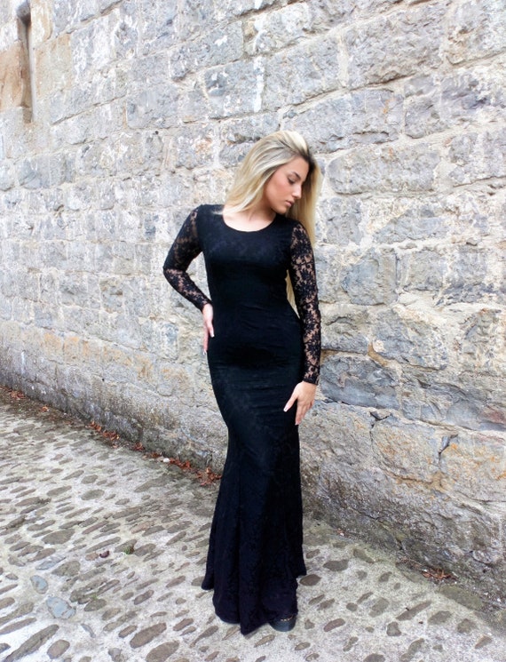 lace dress with fringe Heart On Display Red Heart Lace Midi Dress main image 0