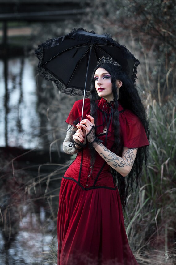 Abito Da Sposa Fantasma Rosso Taglie Forti - Costume Gotico Retrò Con Velo, Ispirato A Lydia, Per Halloween (Taglie 1X-4X)
