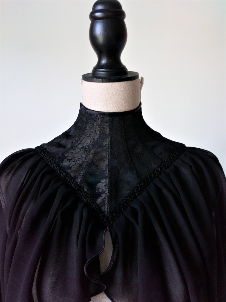 High Neck Black Capelet, Wedding Black Cape, Vampire Costume, Witch Short Cape, Gothic Capelet, Neck Corset Cape, Gothic Cosplay Costume image 7