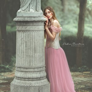 Stunning Fantasy Ball Gown with Tulle Skirt and Off the Shoulders Corset Fairytale Princess Dress image 3