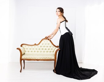 Black and White Corset Wedding Dress Gothic Bridal Gown Long Flowing Skirt Lace Up Back Dramatic Train Elegant Ceremony Alternative Bride Black and White Corset Wedding Dress Gothic Bridal Gown Long Flowing Skirt Lace Up Back Dramatic Train Elegant Ceremony Alternative Bride