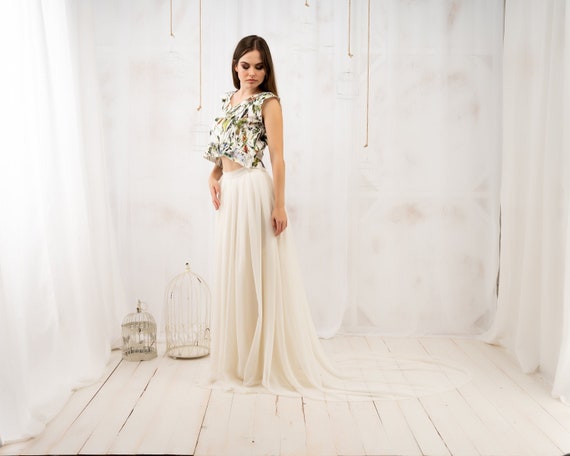 Ethereal fairy bridal dress, Flower elven wedding dress floaty, Fantasy elf bride costume gown, Green and White bridal gown, Forest party Ethereal fairy bridal dress, Flower elven wedding dress floaty, Fantasy elf bride costume gown, Green and White bridal gown, Forest party