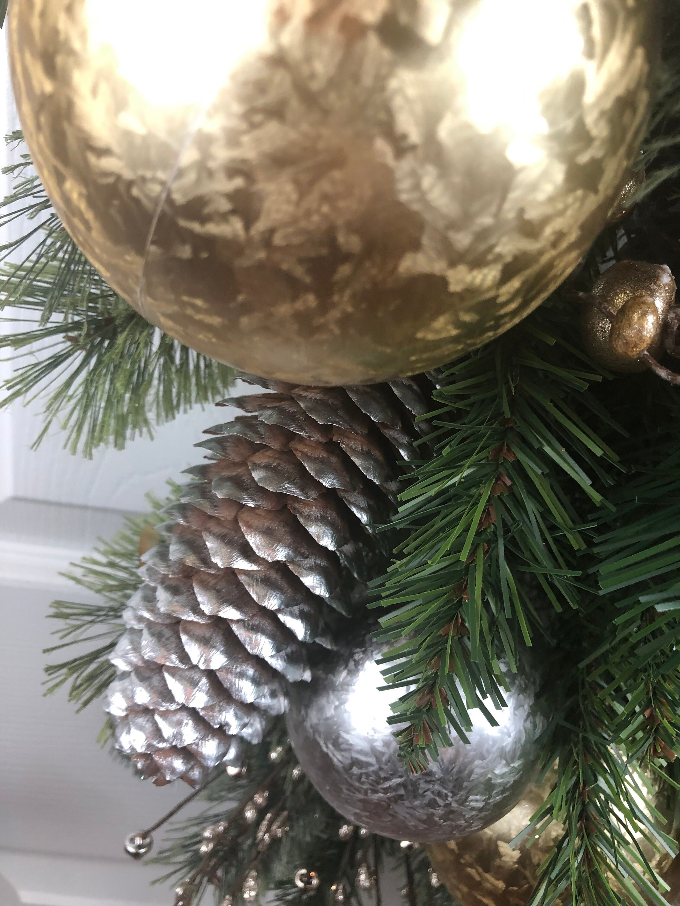 Double door Gold silver pine pinecone jingle bell teardrop front door