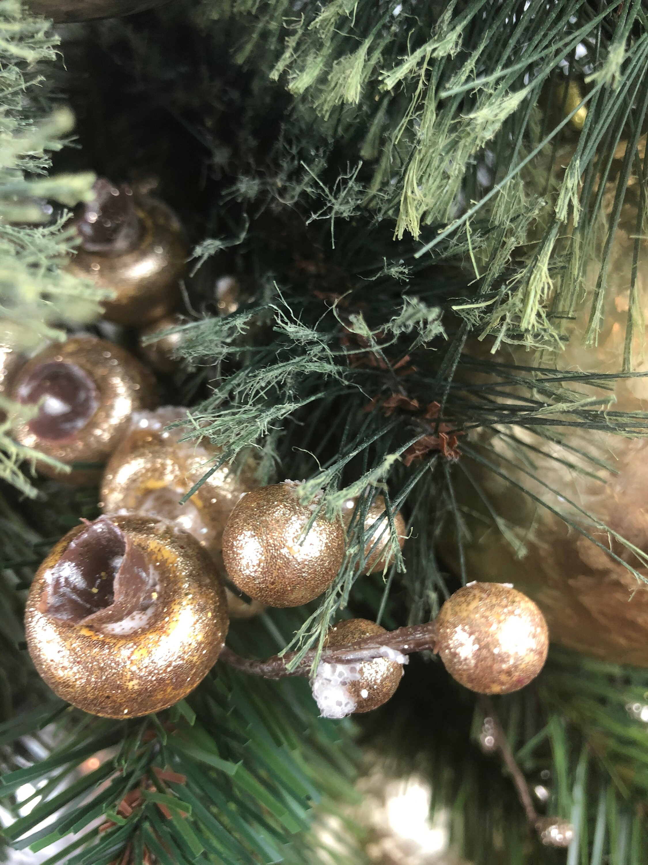 Double door Gold silver pine pinecone jingle bell teardrop front door